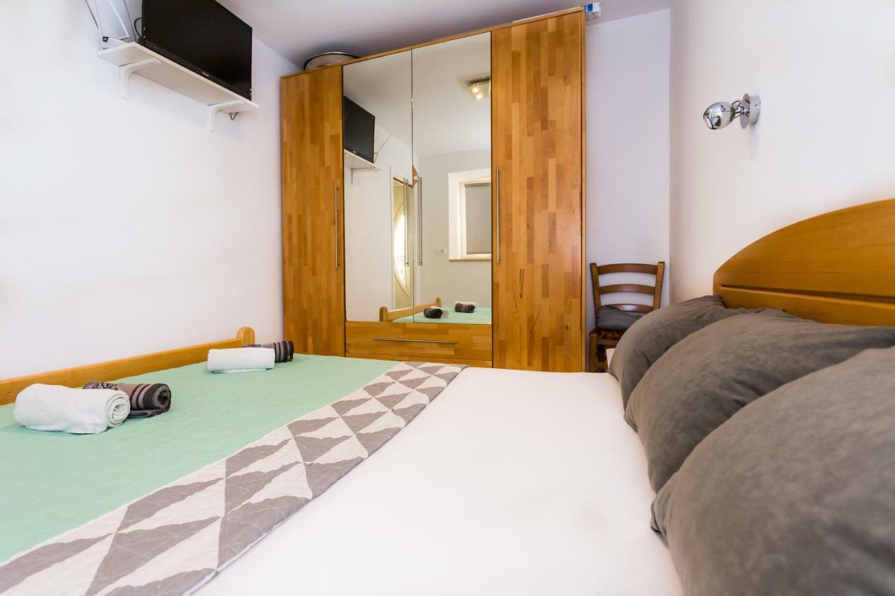 Urban Luxury Suites Juricevic Duće Exteriér fotografie